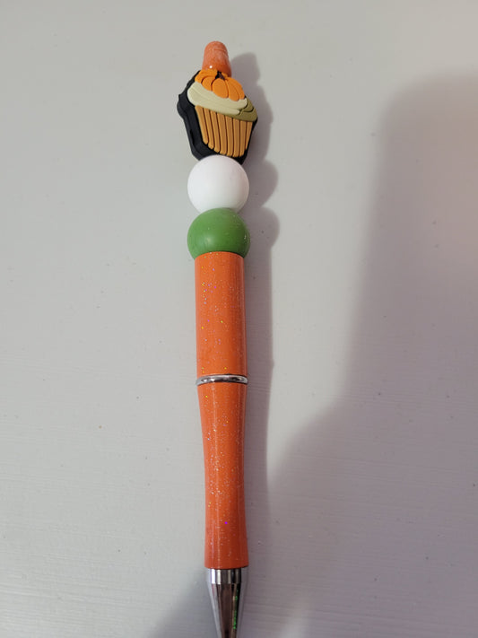 Pumpkin Cupcake | Pen