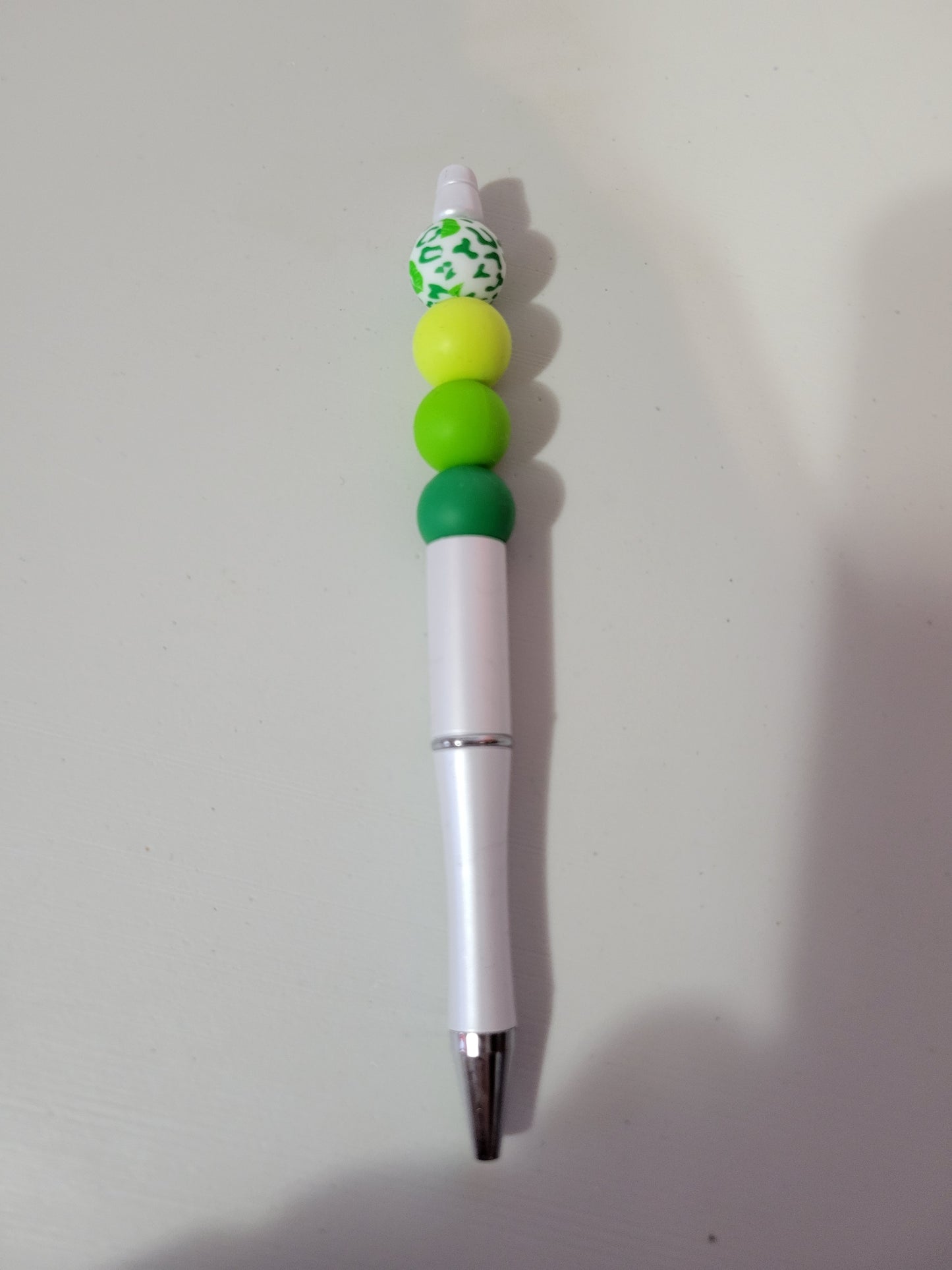 Green lips | Pen