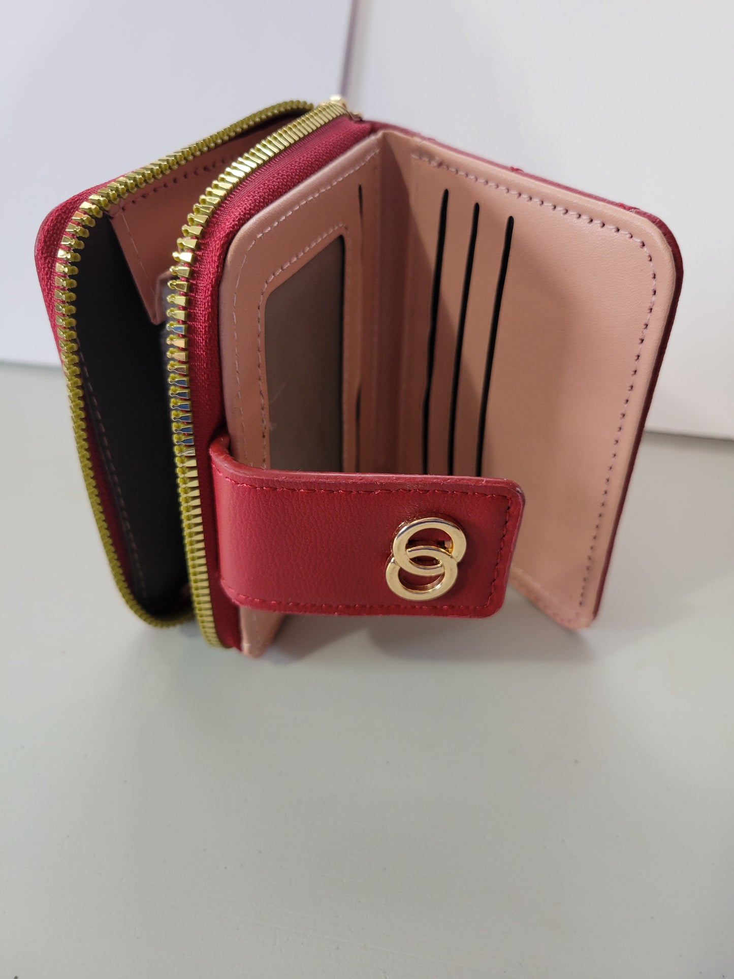 Red O's |Wallets