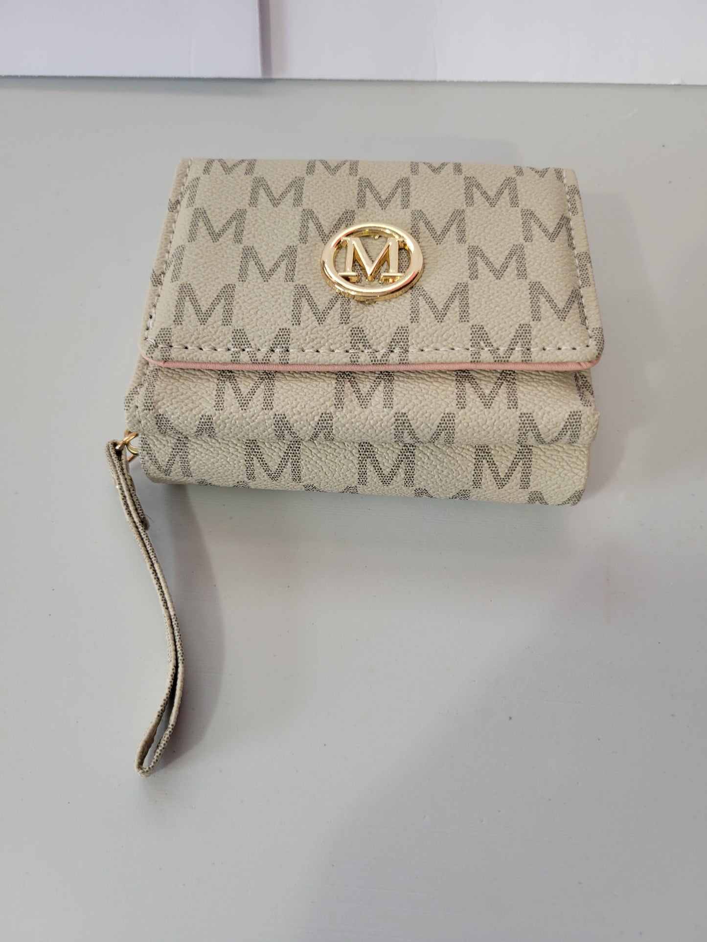 Tan M Trifold |Wallets