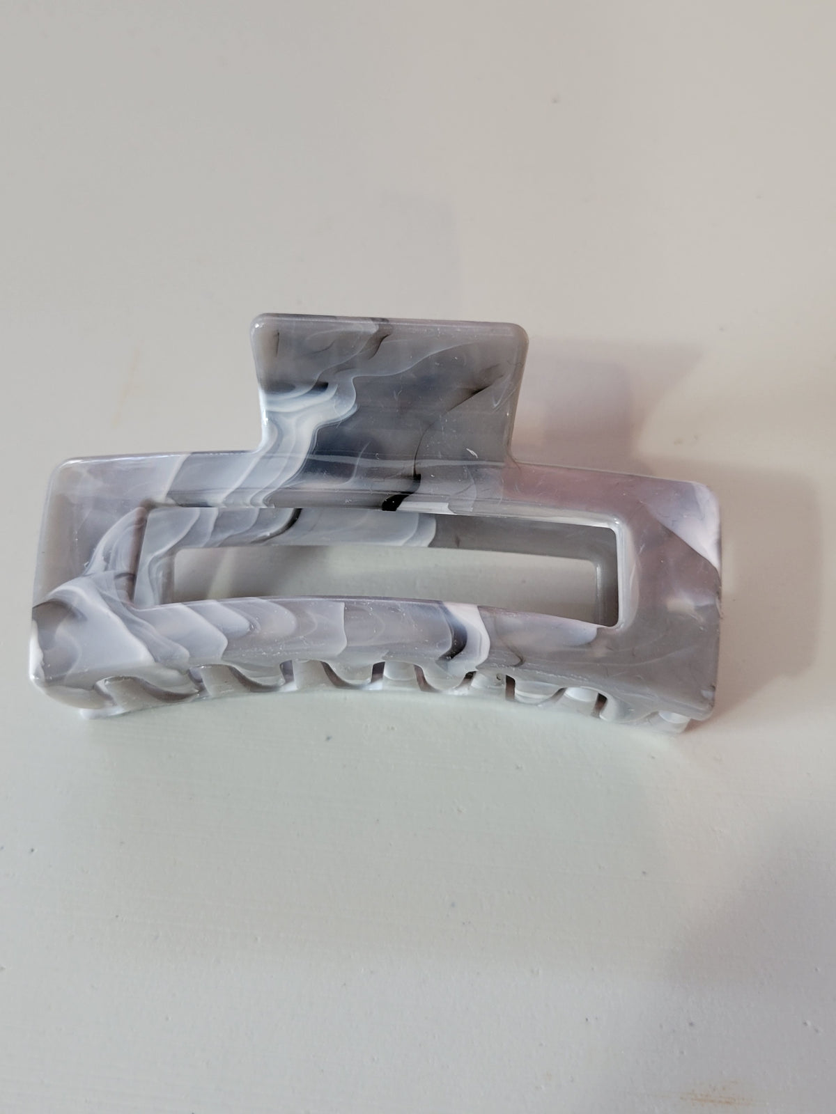 Medium Gray/White Swirl|Hair Clips