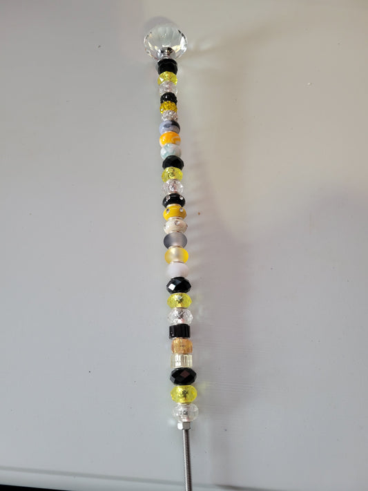 Black/Yellow/White| Garden Stake